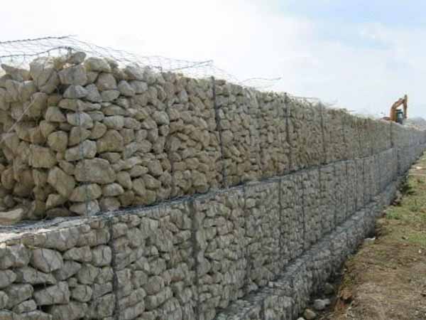 三擰石籠網 - 安平縣全昊金屬(shǔ)絲(sī)網制品有限公司圖片4