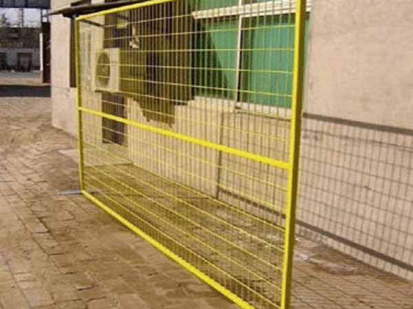 臨時護欄網 - 安平縣全昊金屬(shǔ)絲(sī)網制品有限公司圖片3